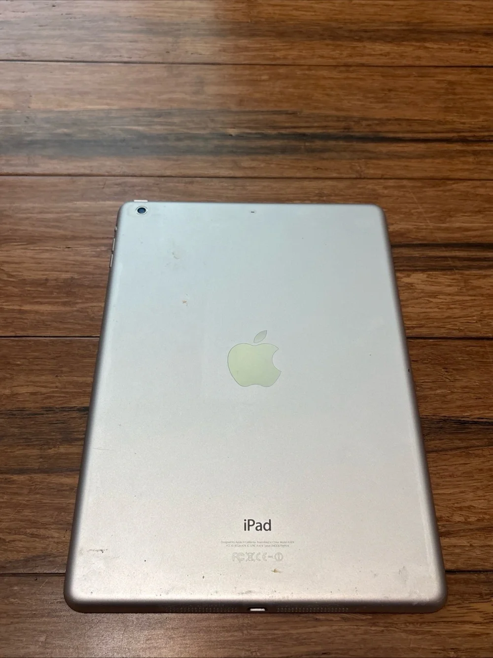 Apple iPad Air 16GB Works LOCKED Account MD785LL/B White Silver With Case READ